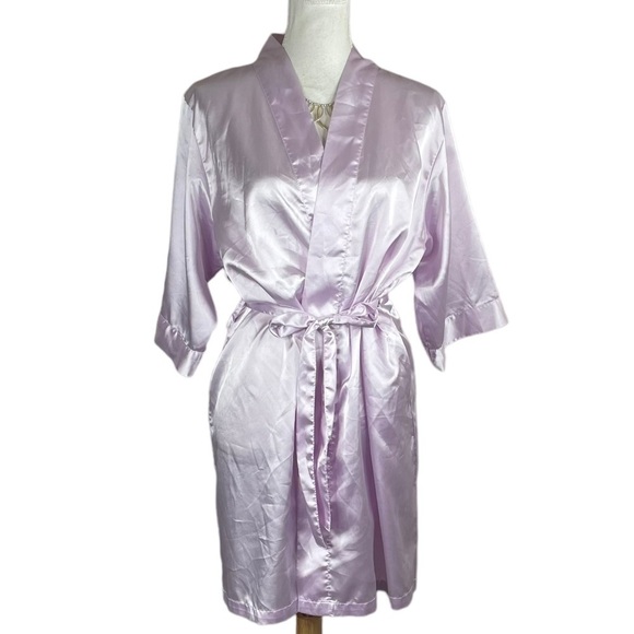 Pretty Robes Ultra Violet Lavender Satin Short Sleeve Tie Waist Lingerie Robe - Picture 1 of 8